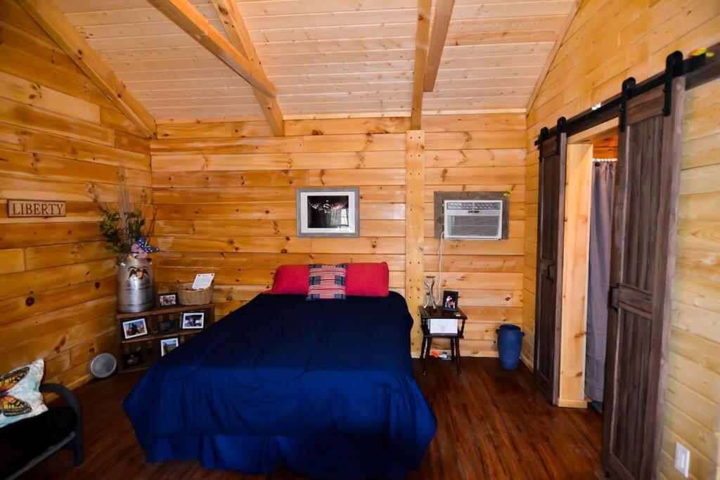 Foxtail Orchards - The Iron Horse Villa Tazewell Exterior photo